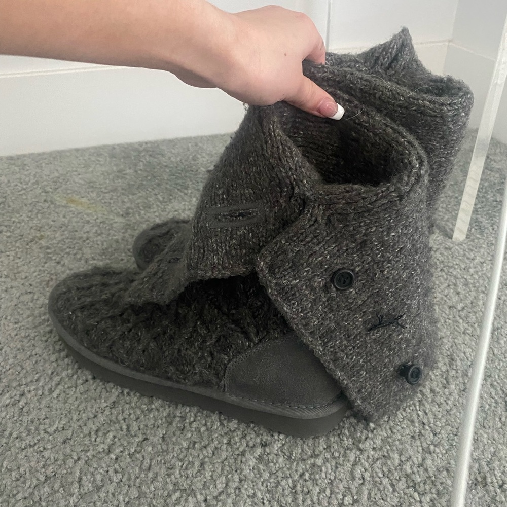 UGG BOOTS